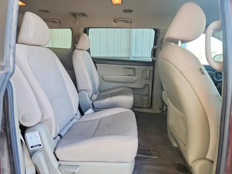 2020 KIA SEDONA LX  