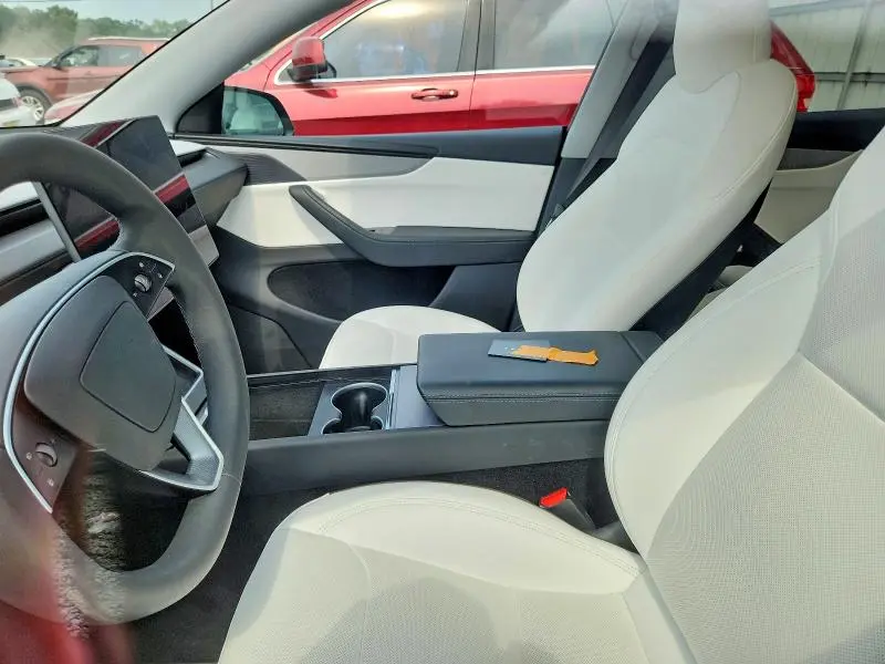 2026 TESLA MODEL Y   