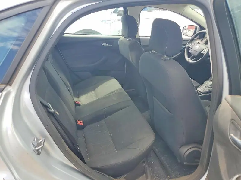2018 FORD FOCUS SE  