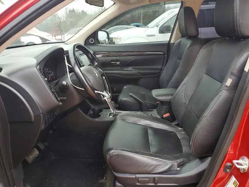 2016 MITSUBISHI OUTLANDER SE  