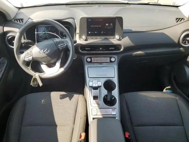 2023 HYUNDAI KONA SE  