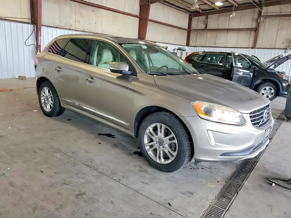 2015 VOLVO XC60 T5 PLATINUM  
