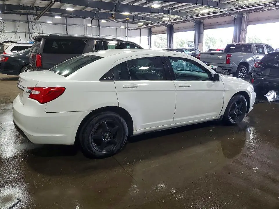 2014 CHRYSLER 200 LX  