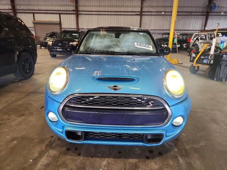 2017 MINI COOPER S  