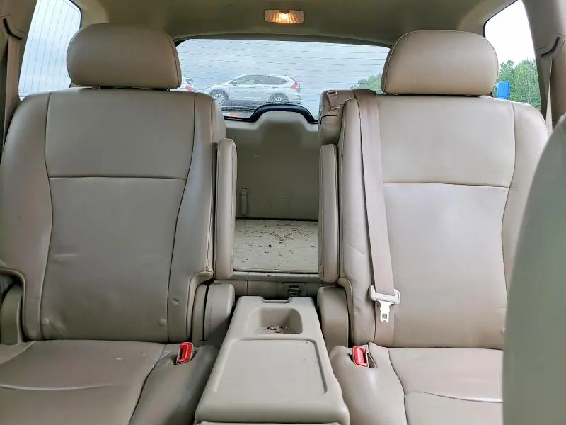 2010 TOYOTA HIGHLANDER LIMITED  