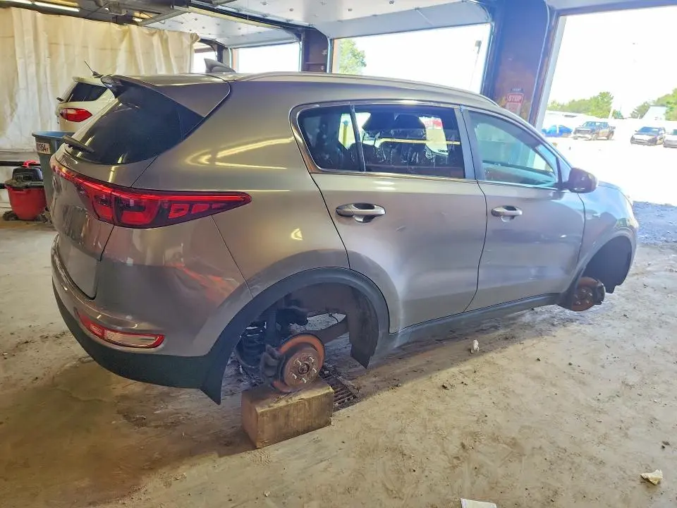 2018 KIA SPORTAGE LX  