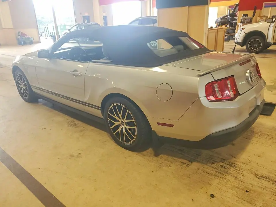 2010 FORD MUSTANG   