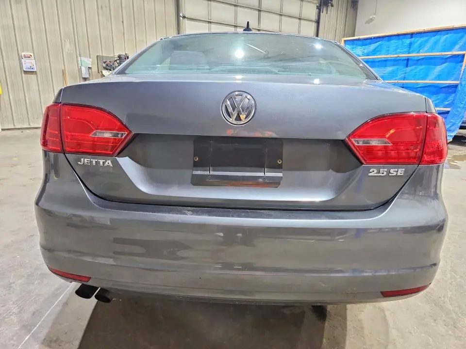 2012 VOLKSWAGEN JETTA SE  