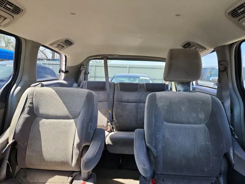 2010 TOYOTA SIENNA LE 7-PASSENGER  
