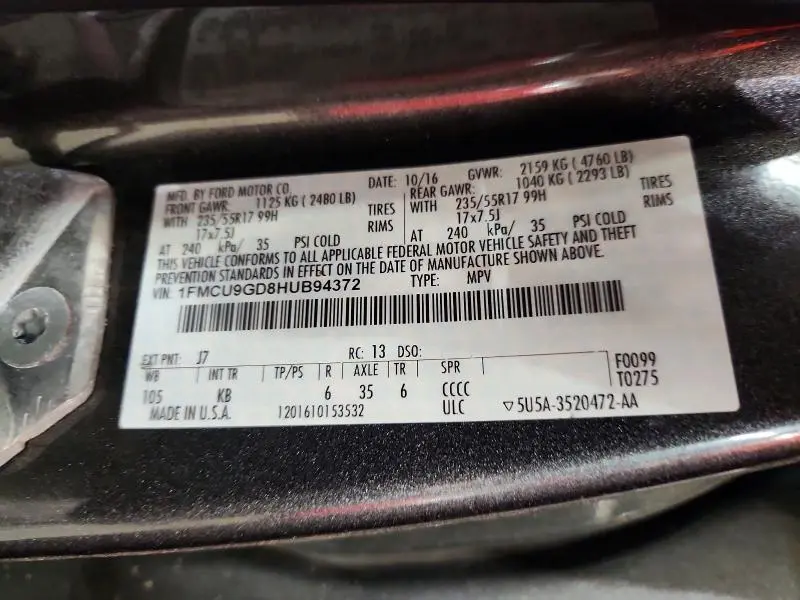 2017 FORD ESCAPE SE  