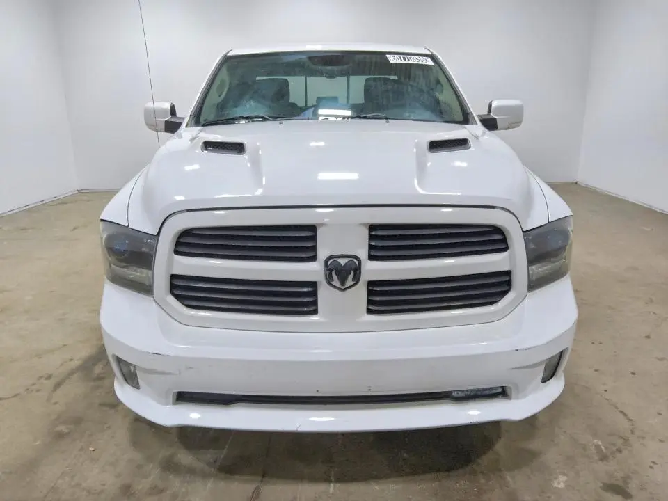 2015 RAM 1500 SPORT  
