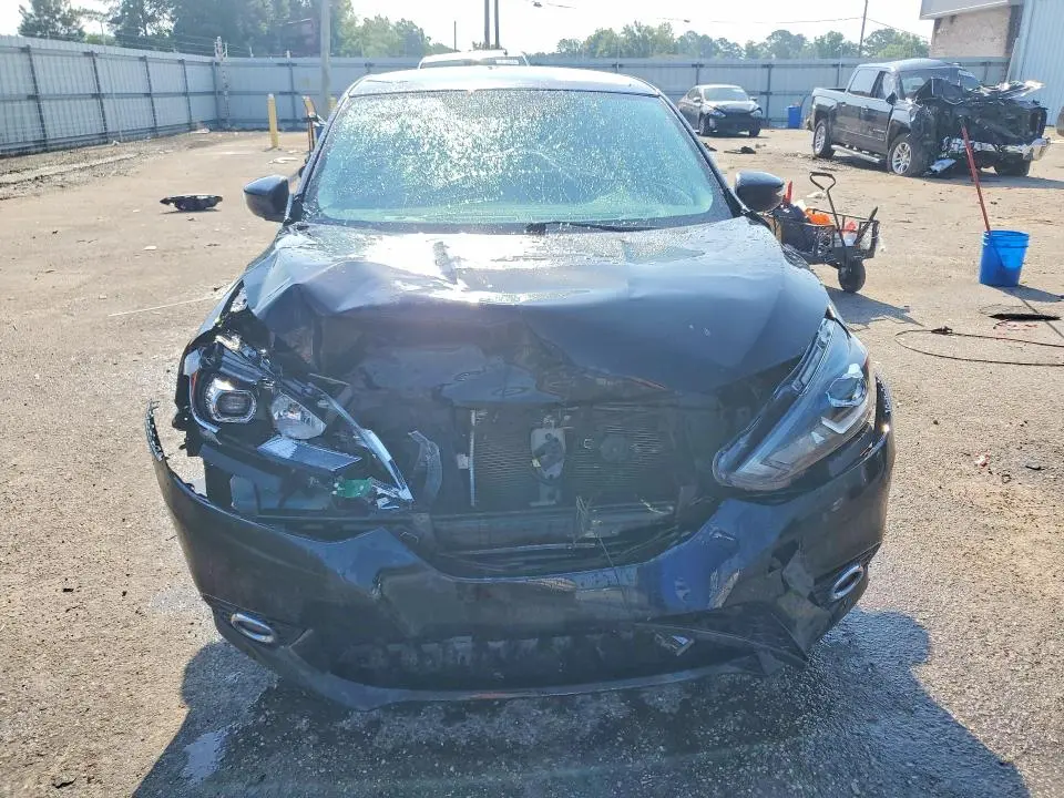 2019 NISSAN SENTRA SR  