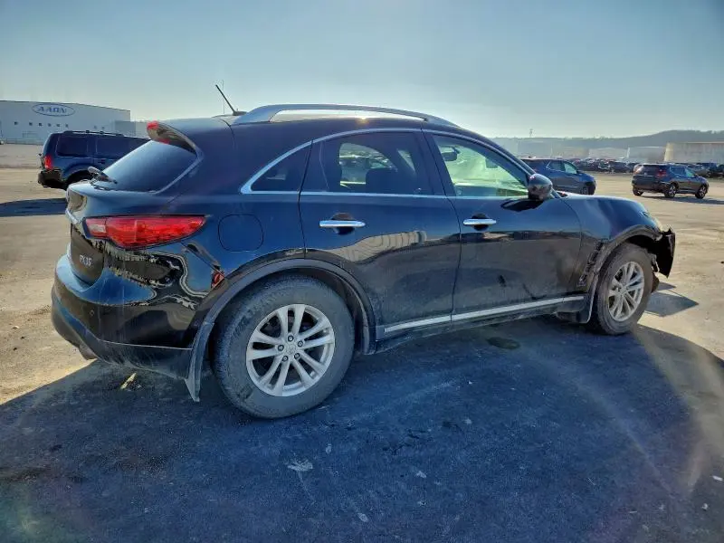 2011 INFINITI FX35   