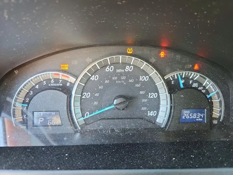 2014 TOYOTA CAMRY SE  