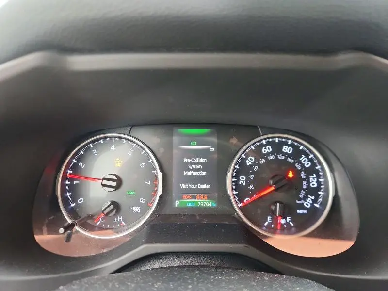 2019 TOYOTA RAV4 XLE  