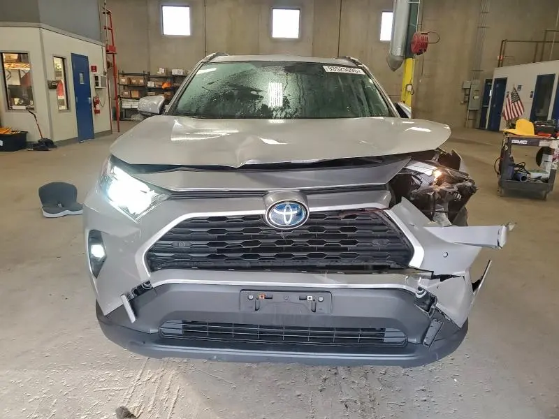 2022 TOYOTA RAV4 XLE PREMIUM  