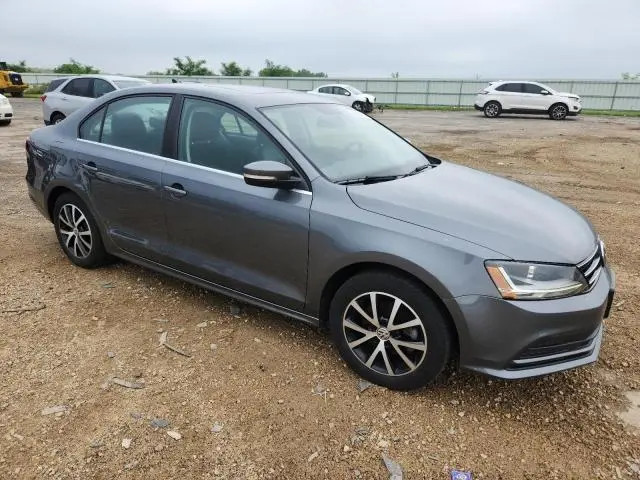 2017 VOLKSWAGEN JETTA SE  