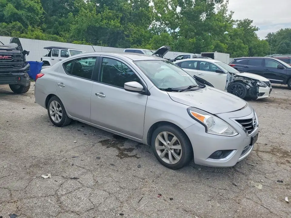 2017 NISSAN VERSA 1.6 SL  