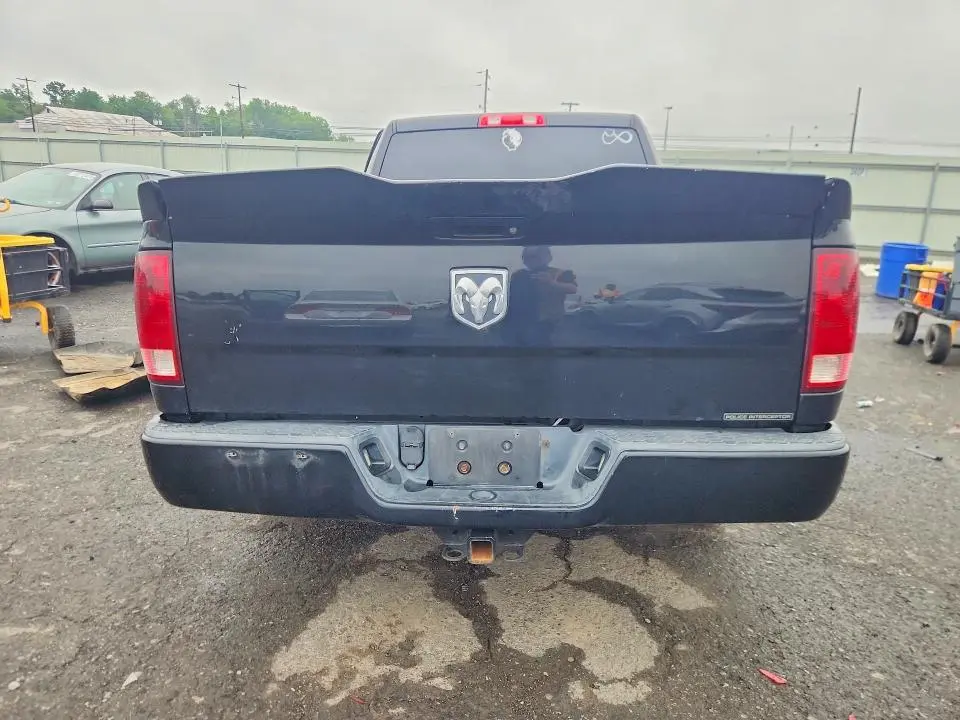 2013 RAM 1500 ST  