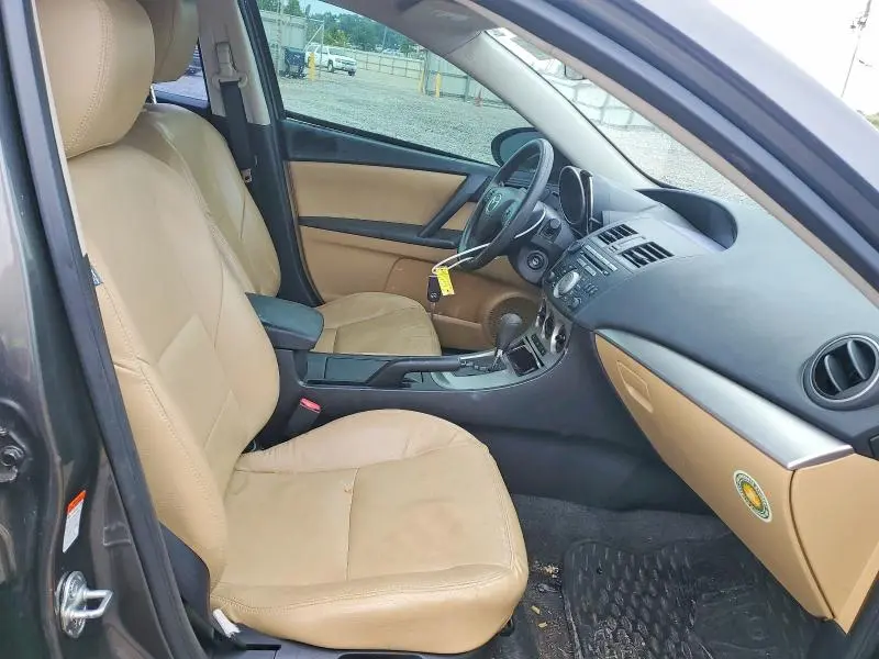 2010 MAZDA 3 I  