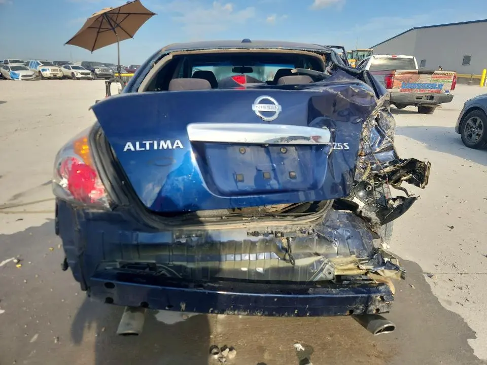 2010 NISSAN ALTIMA BASE  