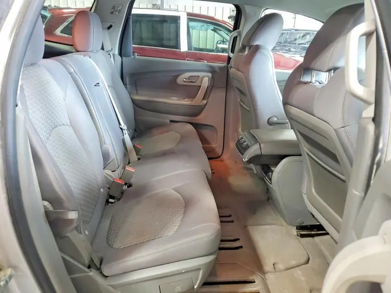 2012 CHEVROLET TRAVERSE LS  