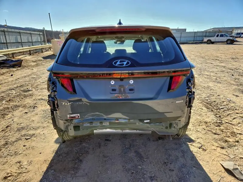 2024 HYUNDAI TUCSON SE  