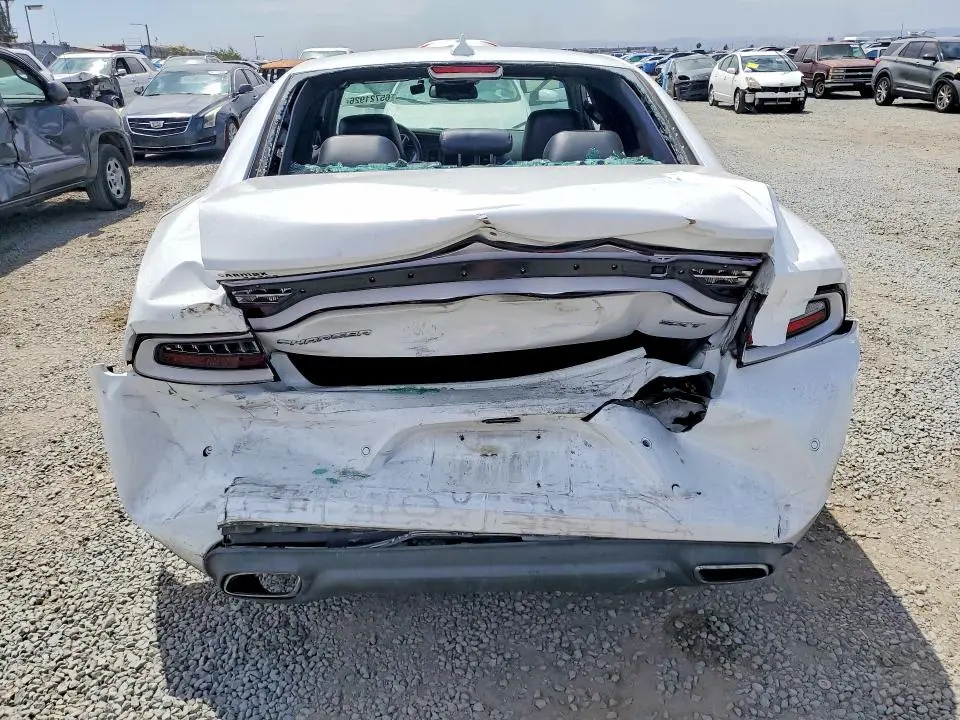 2016 DODGE CHARGER SXT  