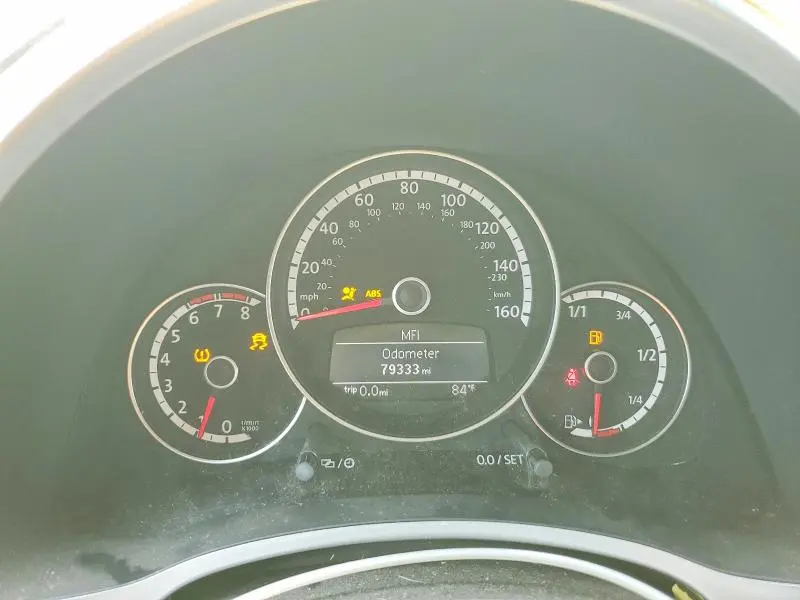 2013 VOLKSWAGEN BEETLE   