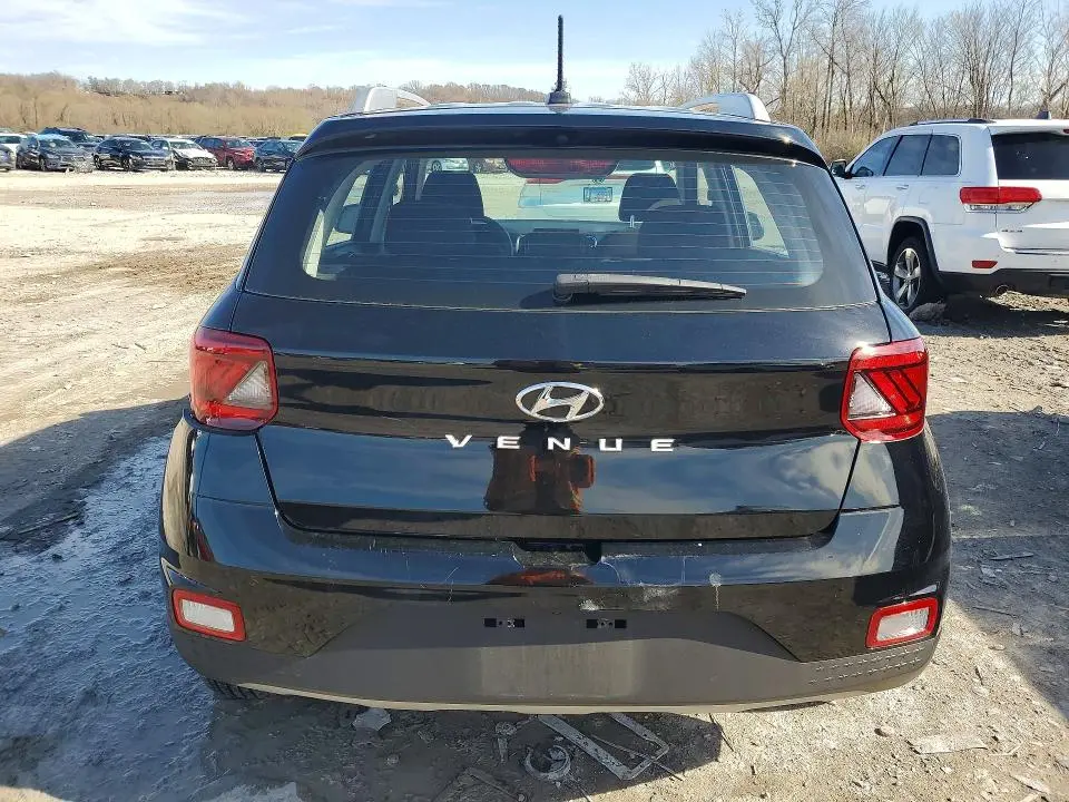 2024 HYUNDAI VENUE SEL  