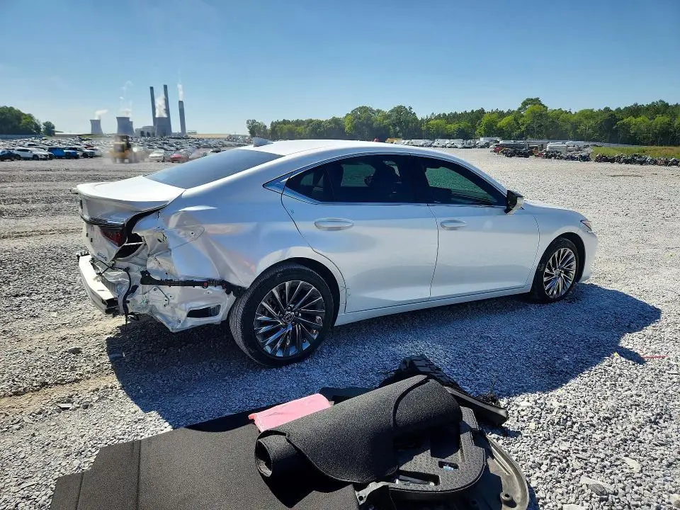 2025 LEXUS ES 300H LUXURY  