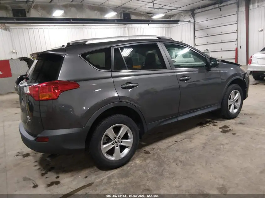 2015 TOYOTA RAV4 XLE