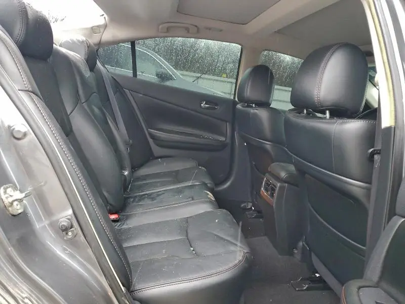 2014 NISSAN MAXIMA S  