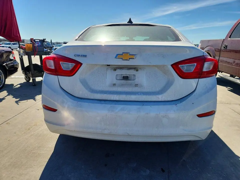 2016 CHEVROLET CRUZE LS  