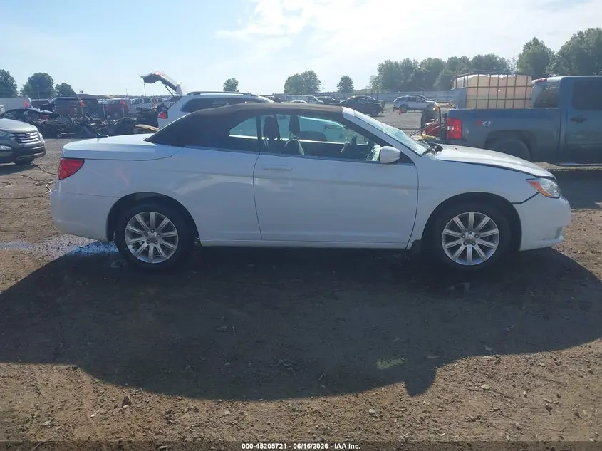2013 CHRYSLER 200 TOURING