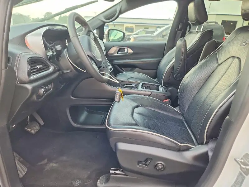 2025 CHRYSLER PACIFICA LIMITED  