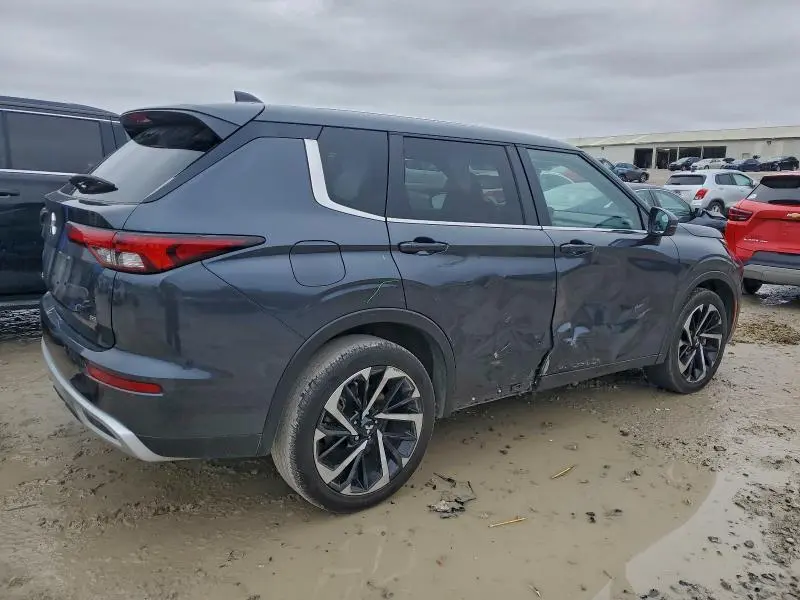 2024 MITSUBISHI OUTLANDER SE  