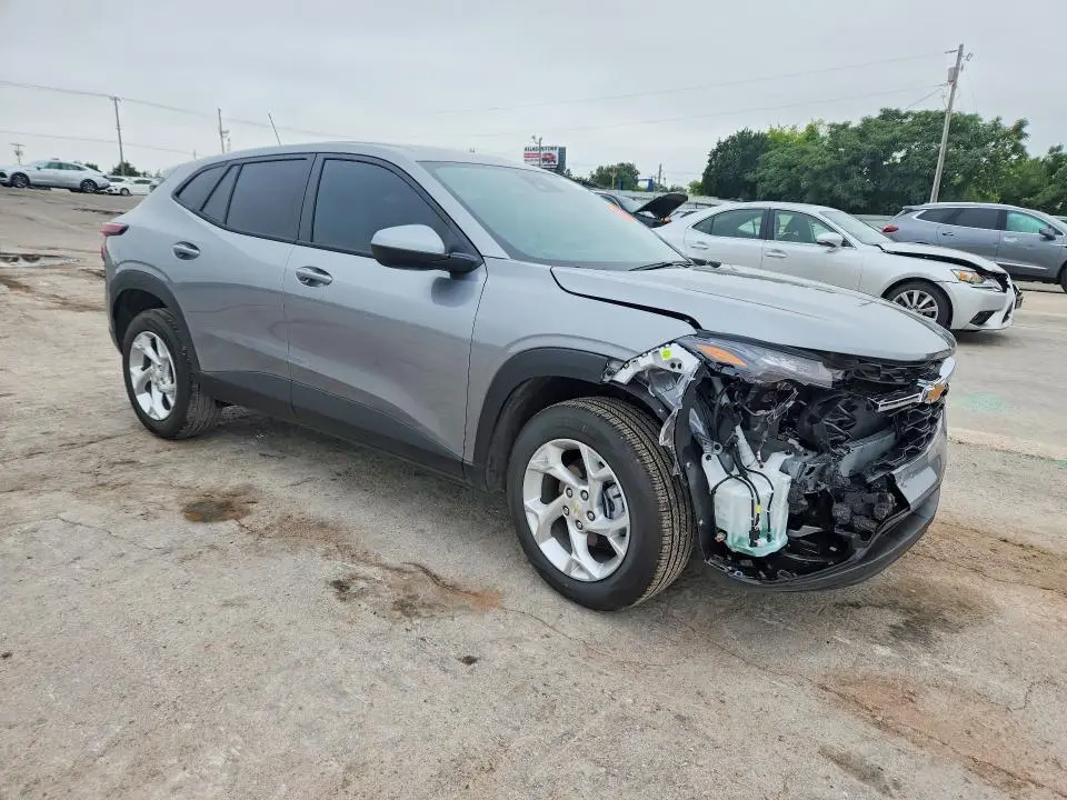 2026 CHEVROLET TRAX LS  