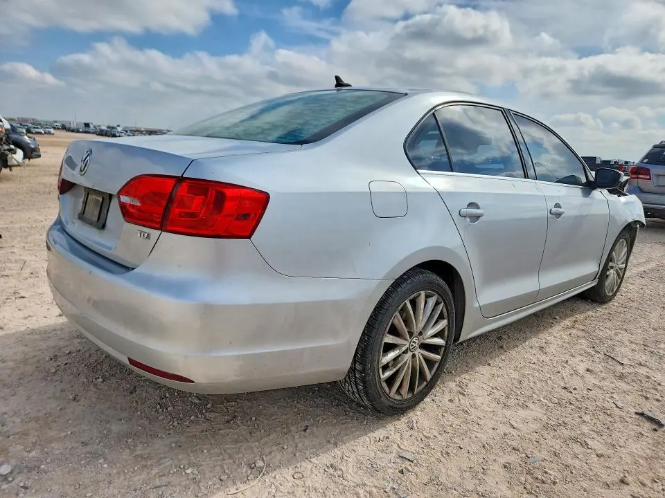 2014 VOLKSWAGEN JETTA TDI  
