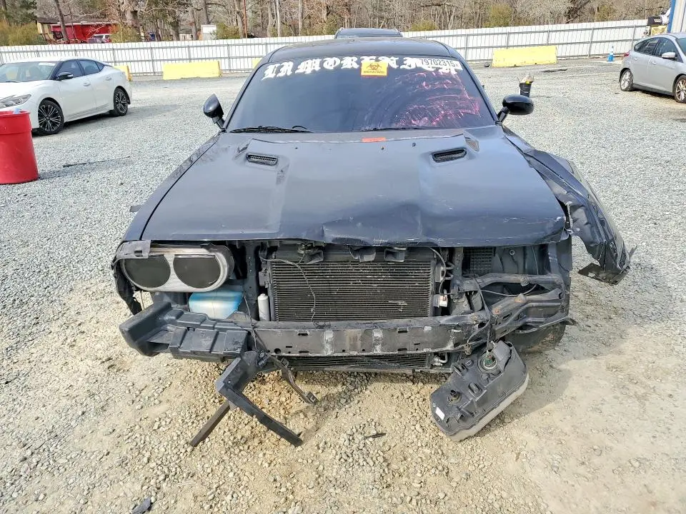 2014 DODGE CHALLENGER SXT  