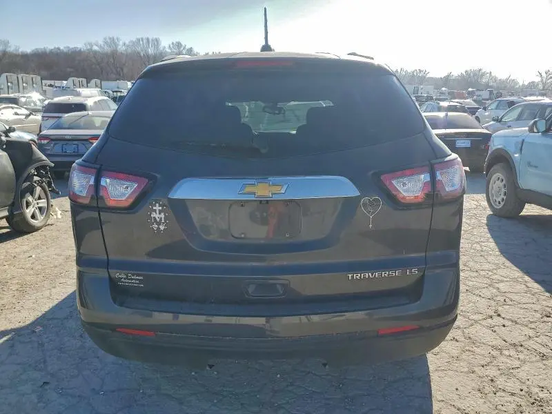 2016 CHEVROLET TRAVERSE LS  