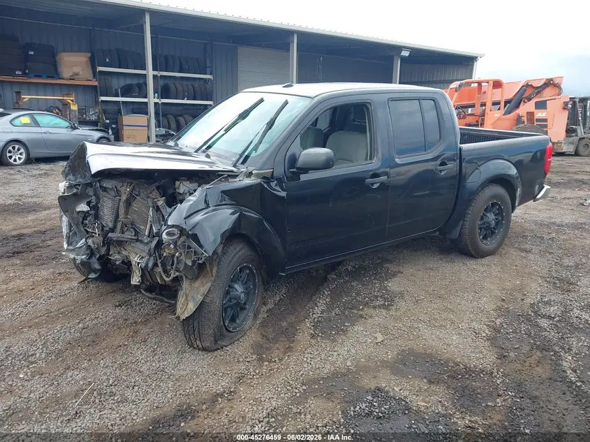 2015 NISSAN FRONTIER SV