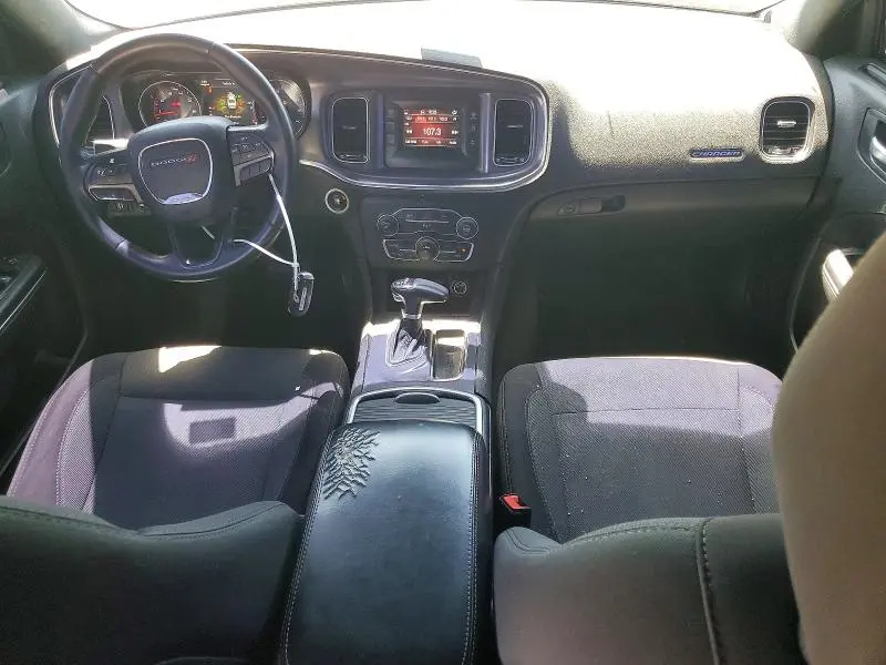 2016 DODGE CHARGER SE  