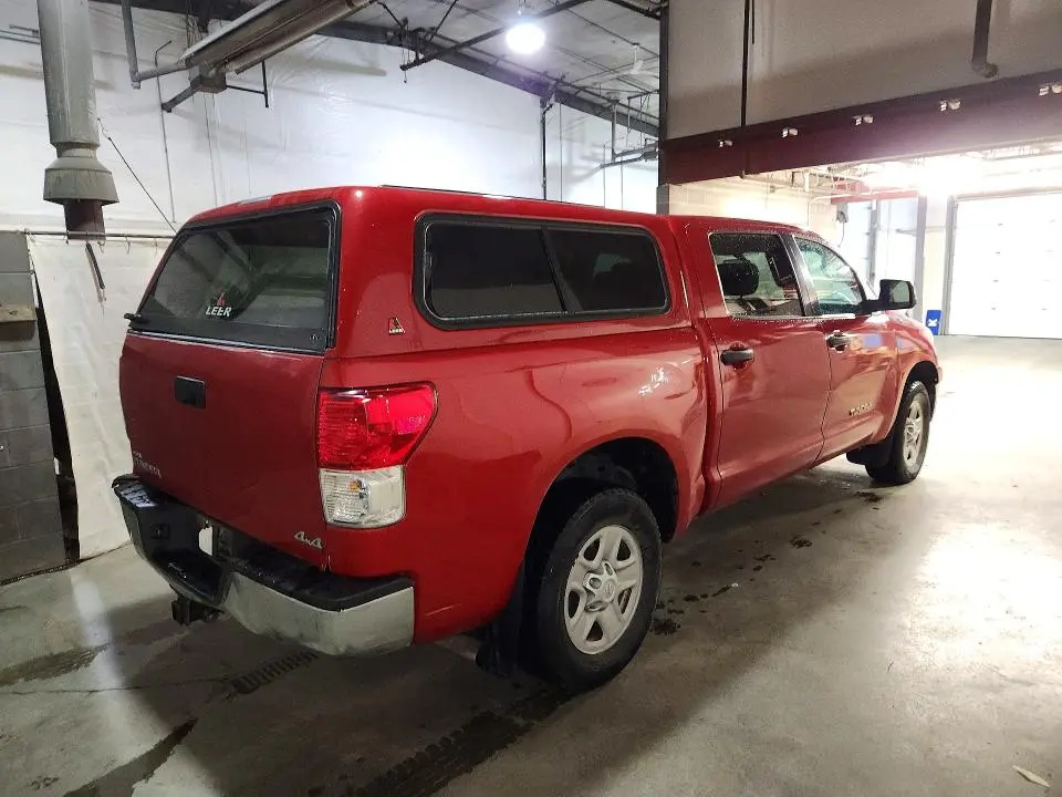 2013 TOYOTA TUNDRA CREWMAX SR5  
