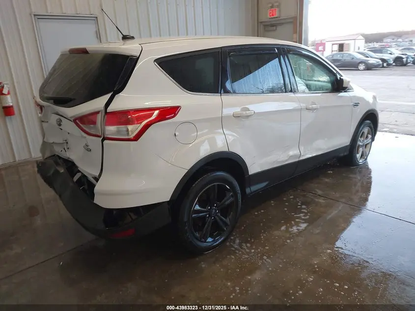 2016 FORD ESCAPE SE