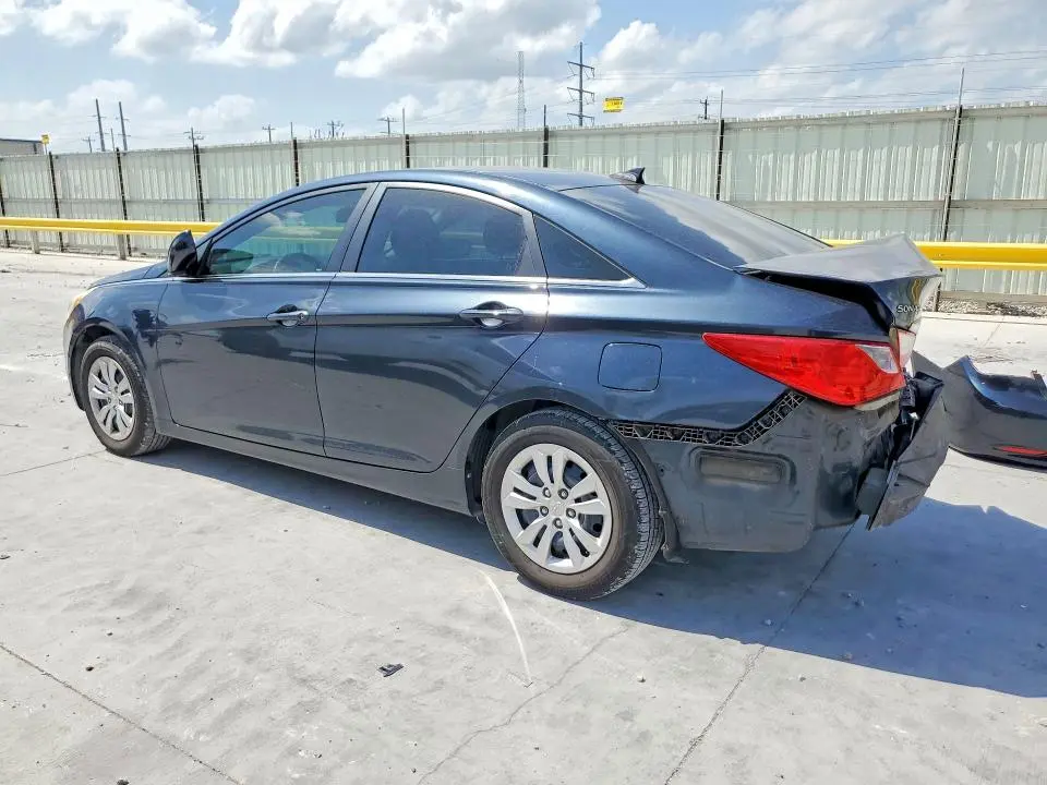 2012 HYUNDAI SONATA GLS  