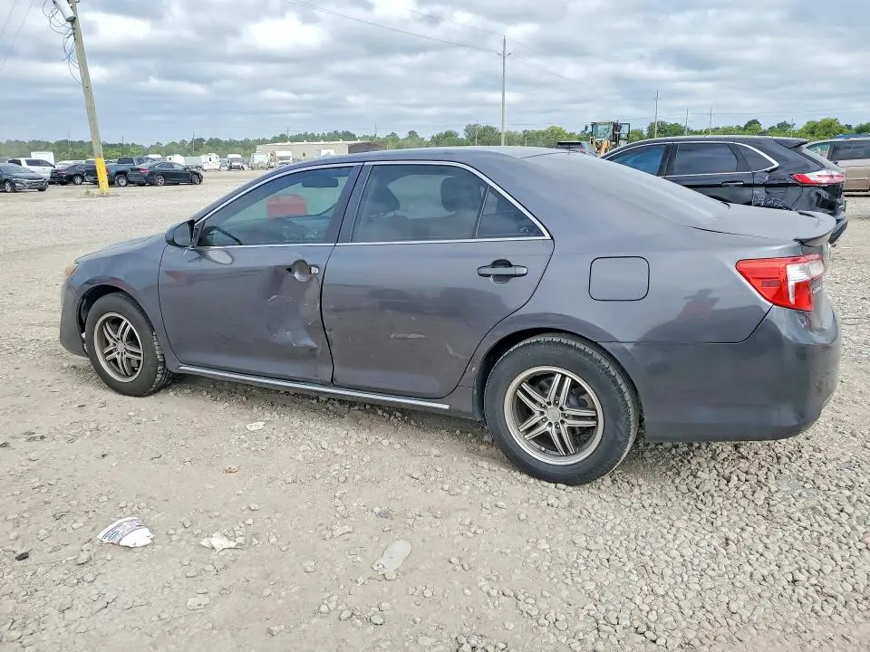 2013 TOYOTA CAMRY LE  
