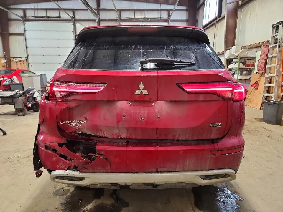 2024 MITSUBISHI OUTLANDER SE  
