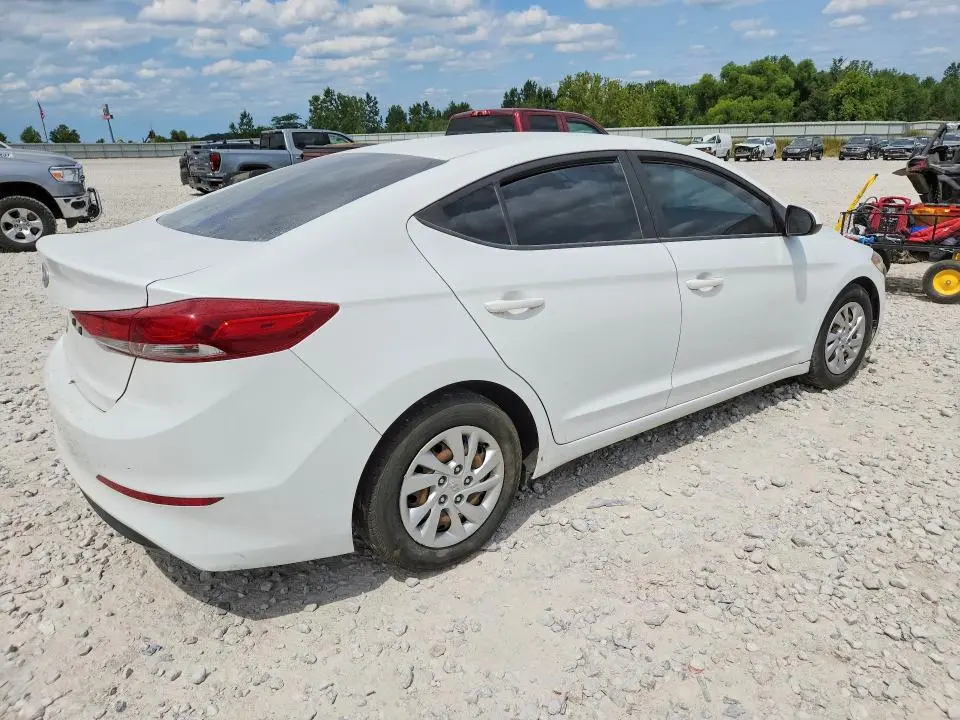 2018 HYUNDAI ELANTRA SE  