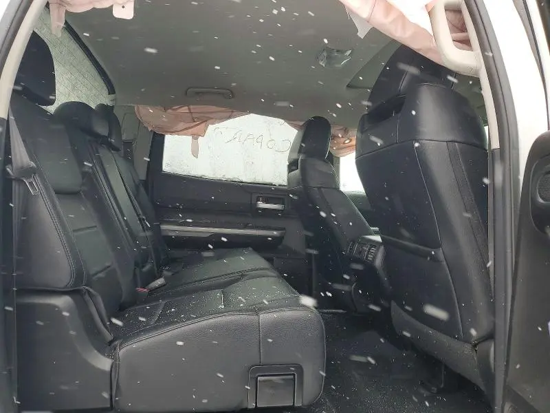 2021 TOYOTA TUNDRA CREWMAX SR5  